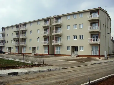 Stambeni objekti — fotografija 5 od 8