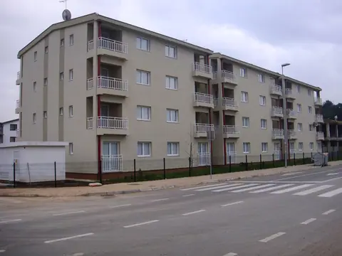 Stambeni objekti — fotografija 6 od 8