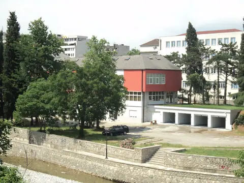 Bivša zgrada vodovoda — fotografija 12 od 13