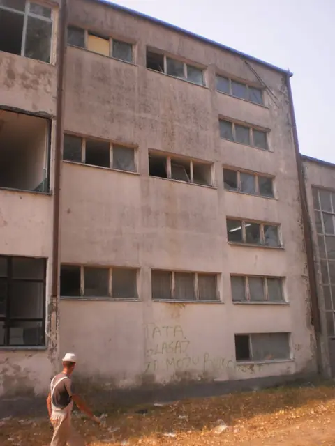 Srednja tehnička škola — fotografija 4 od 24