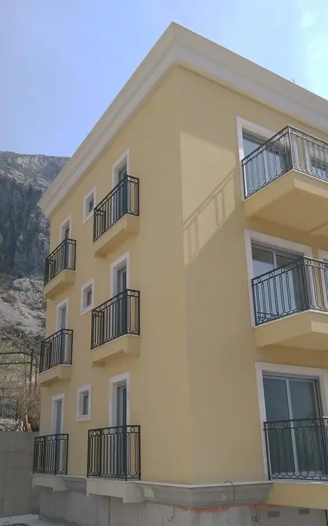 Stambeni objekat — fotografija 5 od 8