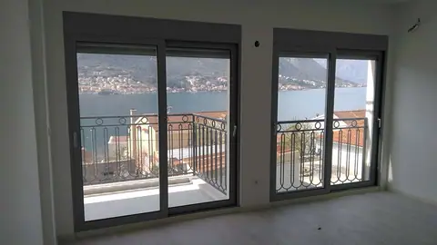Stambeni objekat — fotografija 8 od 8