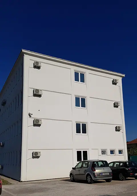 Upravna zgrada „Port of Adria” — fotografija 15 od 27