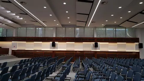 Kongresna sala (zgrada stare Vlade) — fotografija 31 od 34