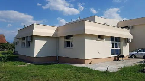 Dom zdravlja „Golubovci” — fotografija 3 od 8